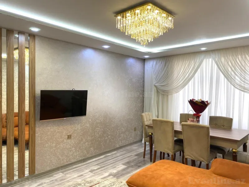 Satılır 3 otaqlı Mənzil Köhnə tikili 90 m² Qara Qarayev m.