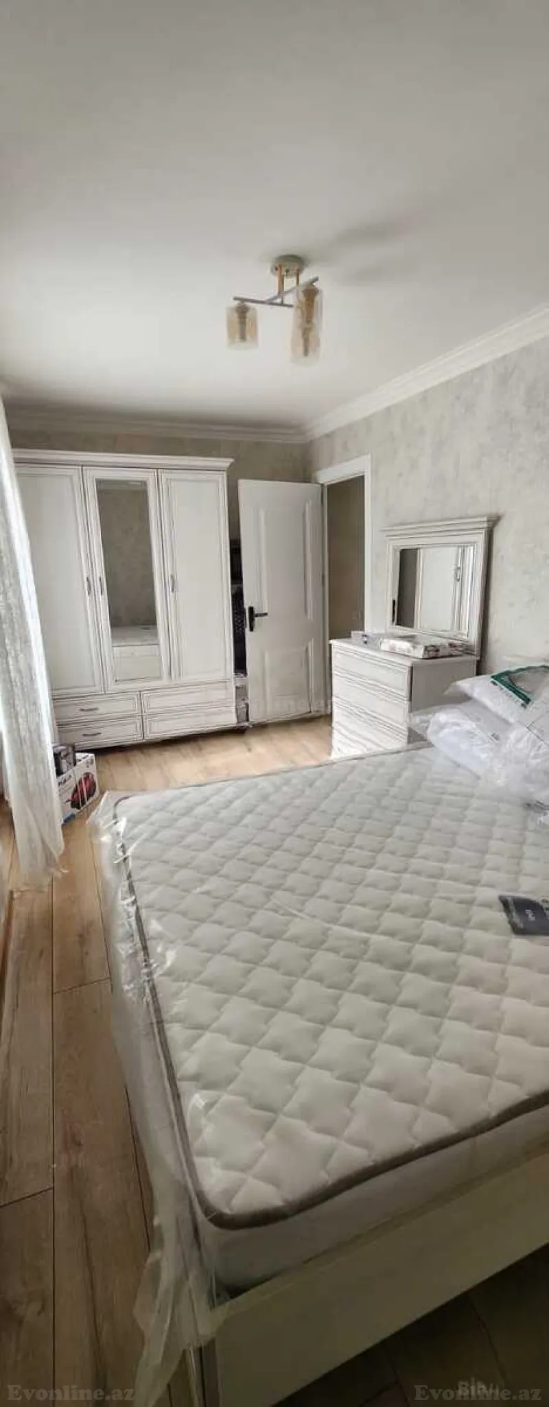 Kirayə verilir 2 otaqlı Mənzil Köhnə tikili 54 m² Elmlər Akademiyası m. - şəkil 3