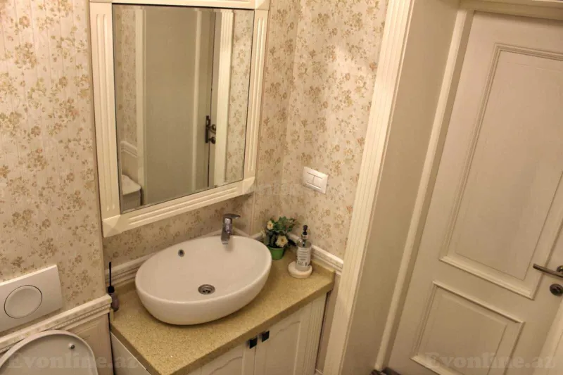 Kirayə verilir 2 otaqlı Mənzil Köhnə tikili 85 m² Səbail r. - şəkil 14