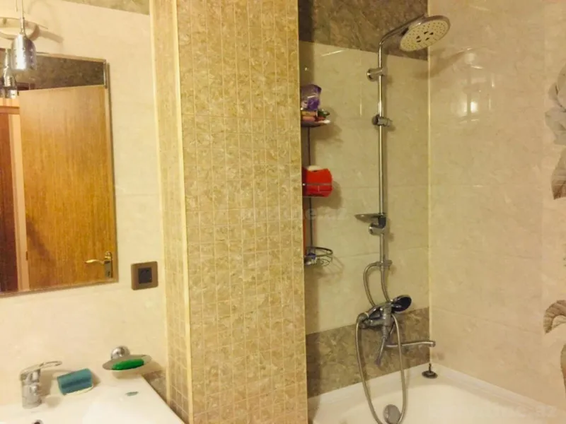 Kirayə verilir 3 otaqlı Mənzil Yeni tikili 100 m² Nəsimi r. - şəkil 9