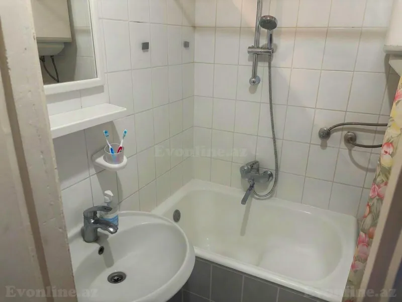 Kirayə verilir 3 otaqlı Mənzil Köhnə tikili 90 m² Xətai r. - şəkil 5