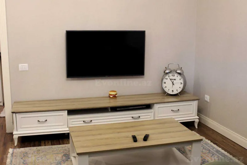 Kirayə verilir 2 otaqlı Mənzil Köhnə tikili 75 m² Səbail r. - şəkil 5