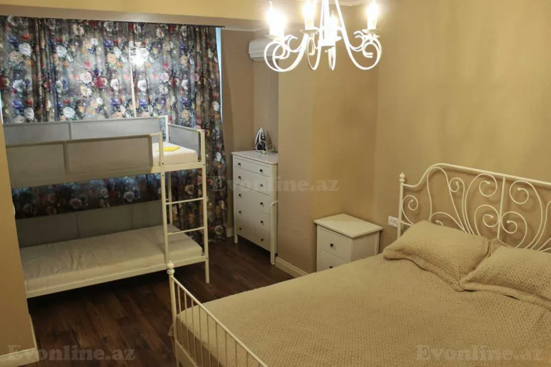 Kirayə verilir 2 otaqlı Mənzil Köhnə tikili 75 m² Səbail r. - şəkil 8