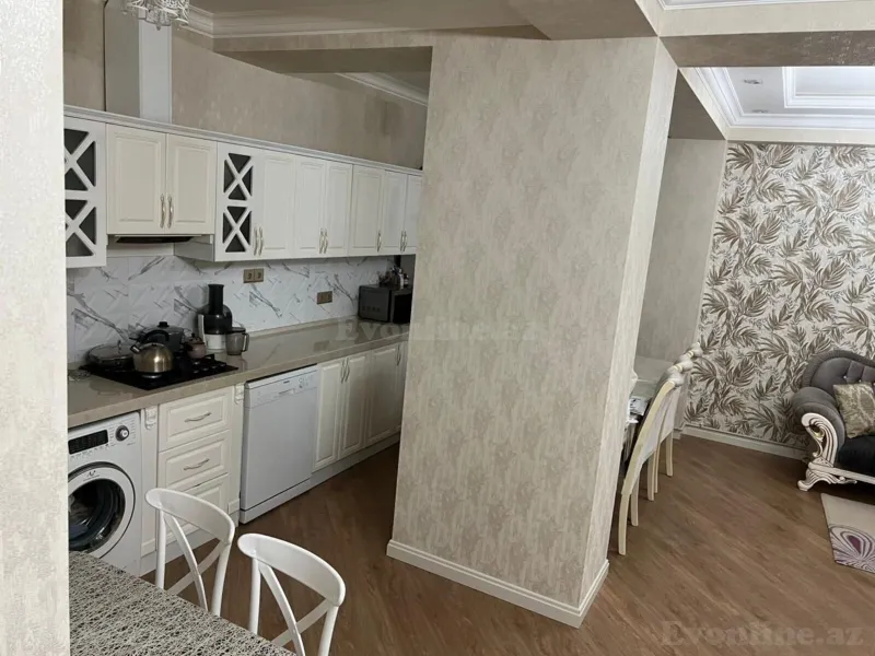 Kirayə verilir 3 otaqlı Mənzil Yeni tikili 110 m² Nərimanov r. - şəkil 3