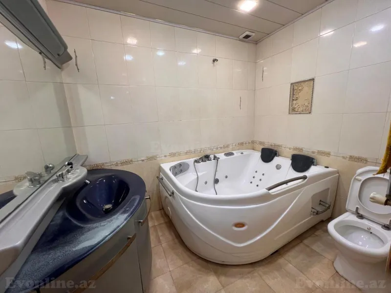 Kirayə verilir 3 otaqlı Mənzil Köhnə tikili 90 m² Gənclik m. - şəkil 3