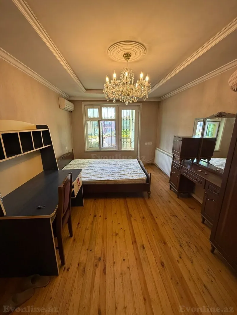 Kirayə verilir 3 otaqlı Mənzil Köhnə tikili 65 m² Azadlıq prospekti m.