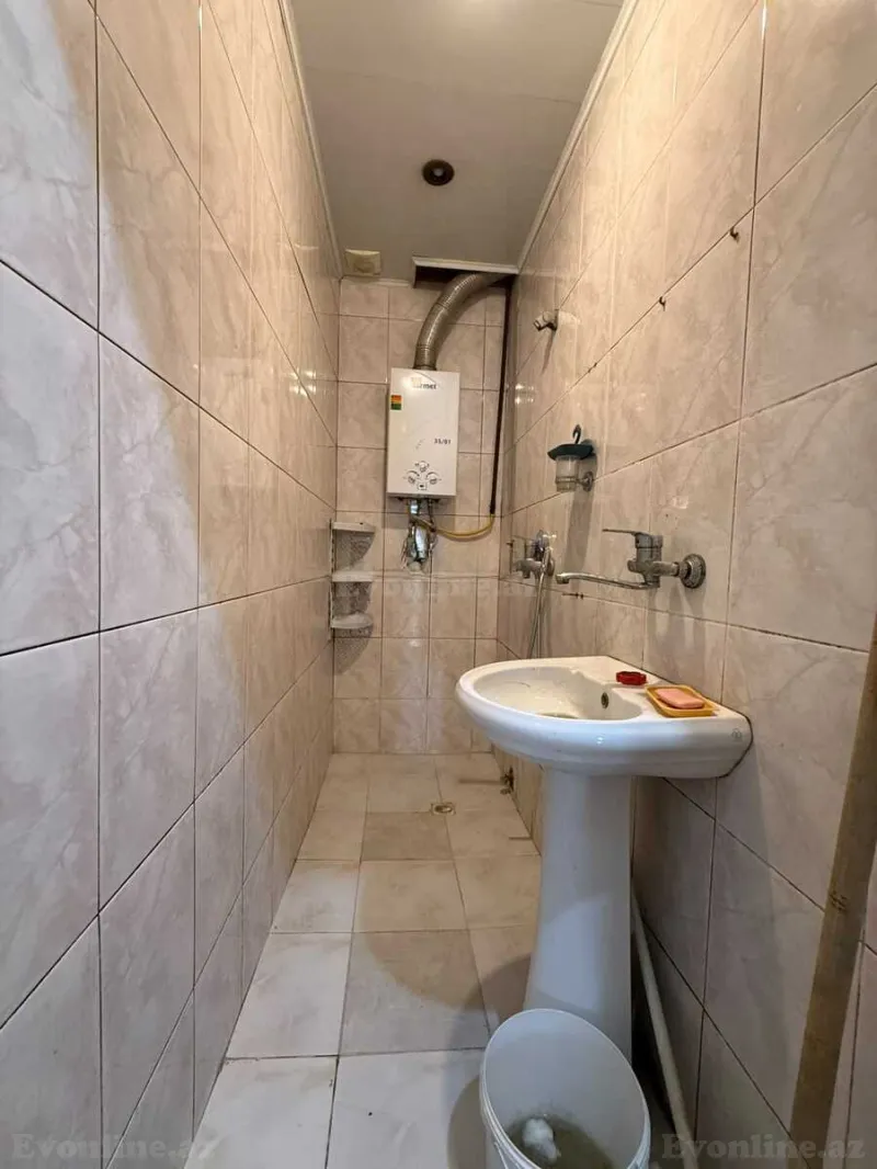 Kirayə verilir 2 otaqlı Mənzil Köhnə tikili 65 m² Həzi Aslanov m. - şəkil 7
