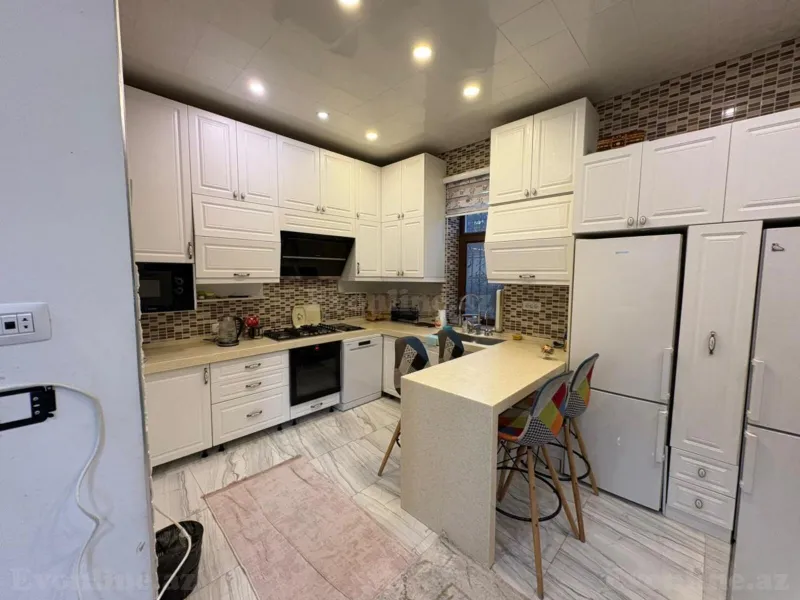 Kirayə verilir 5 otaqlı Həyət evi 390 m² Şüvəlan - şəkil 24