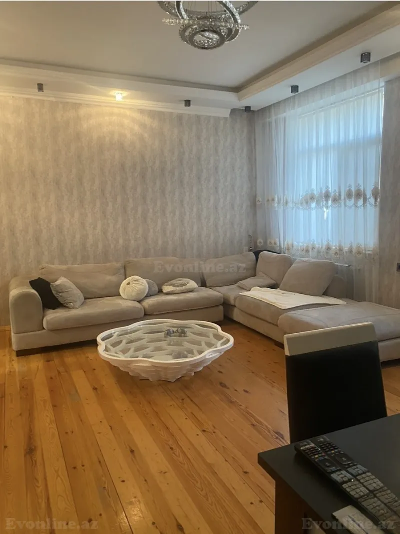 Satılır 4 otaqlı Mənzil Yeni tikili 140 m² Səbail r. - şəkil 4