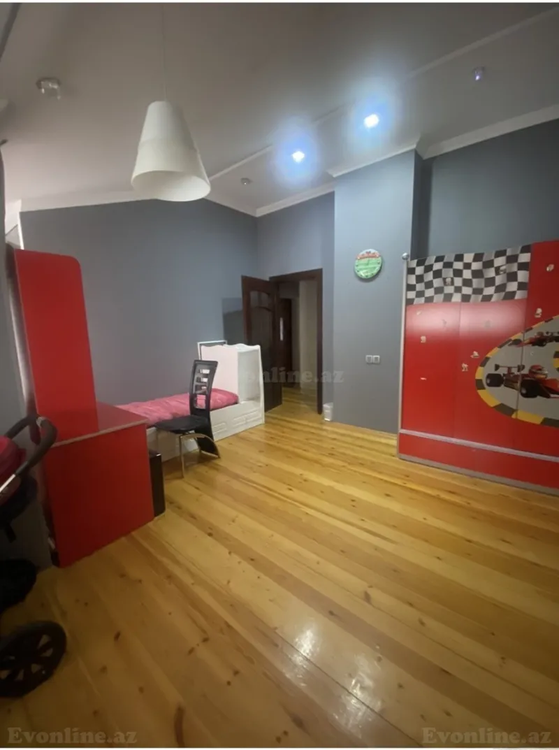 Satılır 4 otaqlı Mənzil Yeni tikili 140 m² Səbail r. - şəkil 8