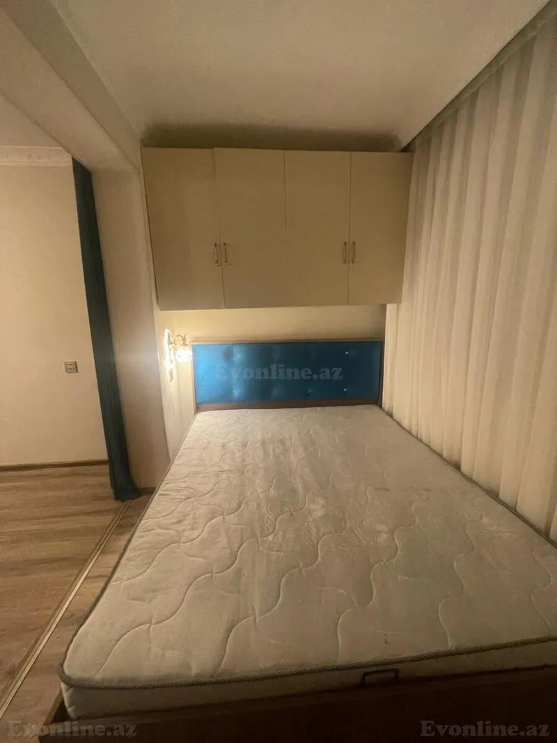 Kirayə verilir 1 otaqlı Mənzil Köhnə tikili 45 m² Neftçilər m. - şəkil 2