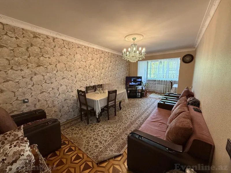 5 otaqlı Mənzil 100 m² 8-ci kilometr Satılır