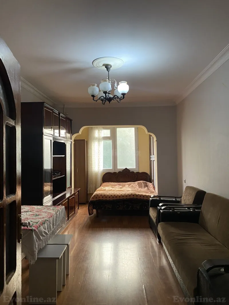Kirayə verilir 2 otaqlı Mənzil Köhnə tikili 45 m² Yeni Yasamal