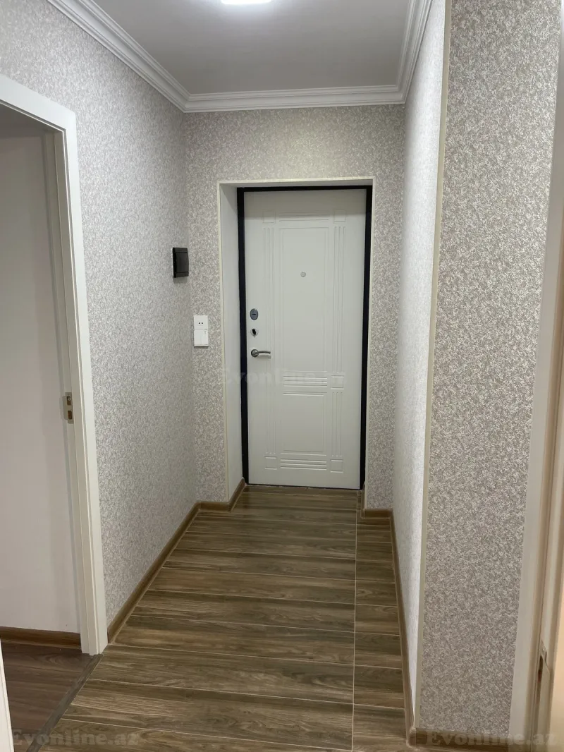 Satılır 3 otaqlı Mənzil Köhnə tikili 65 m² İnşaatçılar m. - şəkil 3