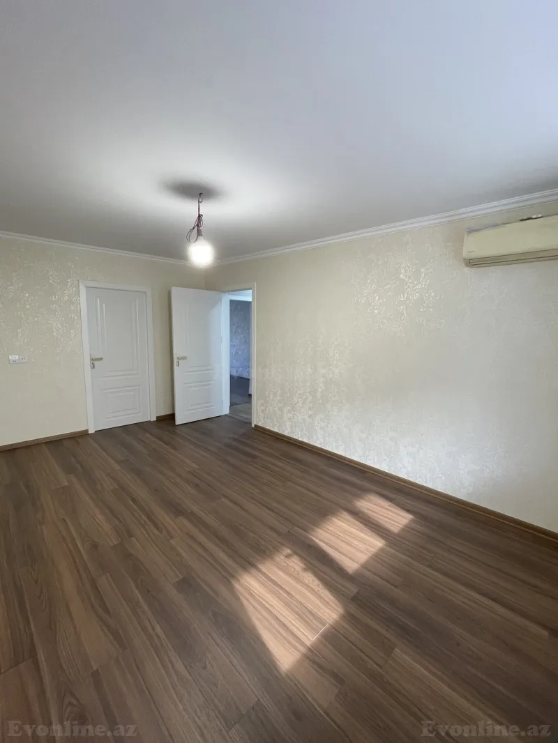 Satılır 3 otaqlı Mənzil Köhnə tikili 65 m² İnşaatçılar m. - şəkil 5
