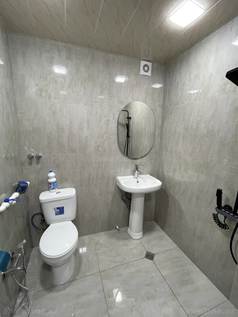 Satılır 3 otaqlı Mənzil Köhnə tikili 65 m² İnşaatçılar m. - şəkil 12