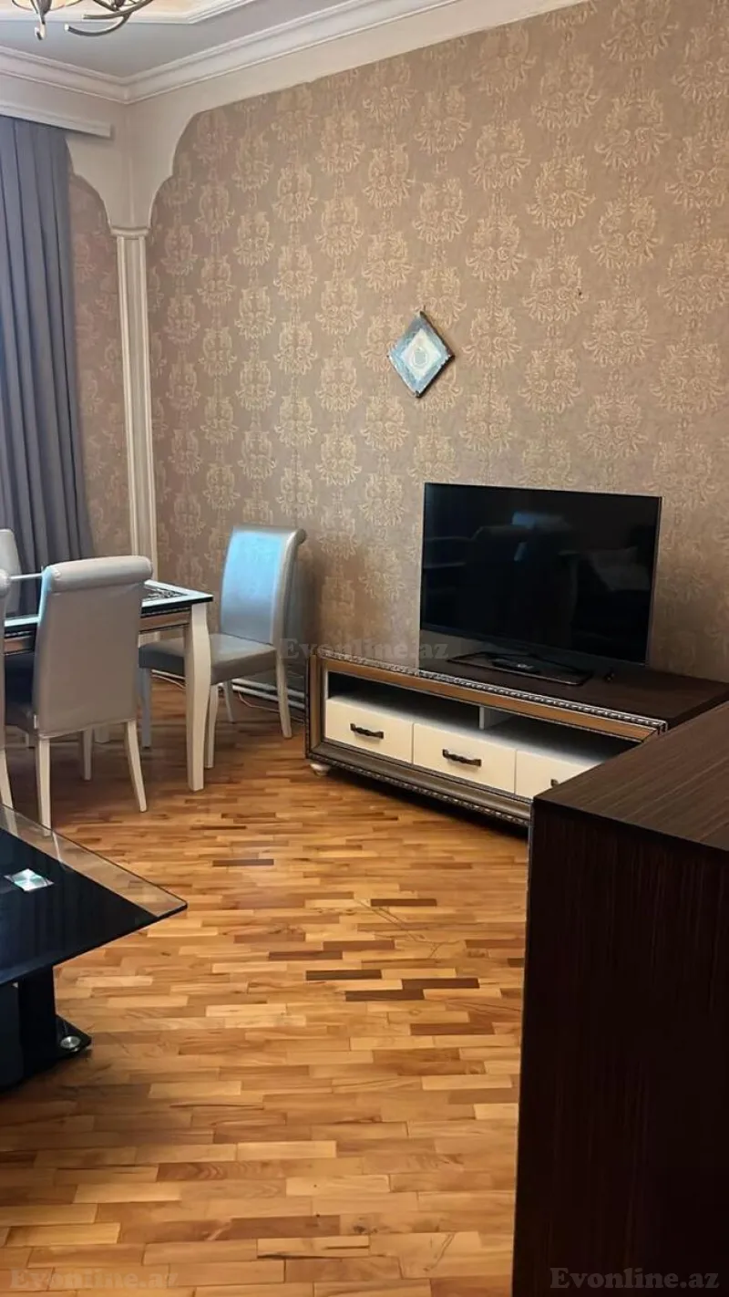 Kirayə verilir 3 otaqlı Mənzil Köhnə tikili 70 m² NZS