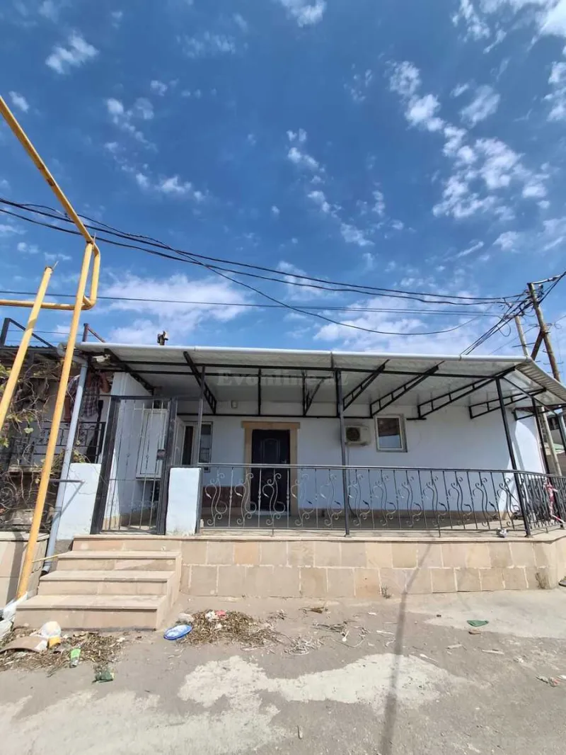 Kirayə verilir 3 otaqlı Mənzil Köhnə tikili 90 m² Badamdar
