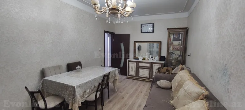 Satılır 3 otaqlı Mənzil Köhnə tikili 90 m² Əhmədli