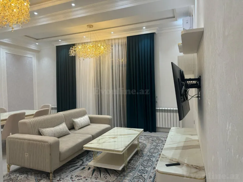 Kirayə verilir 3 otaqlı Mənzil Yeni tikili 130 m² 28 May m.