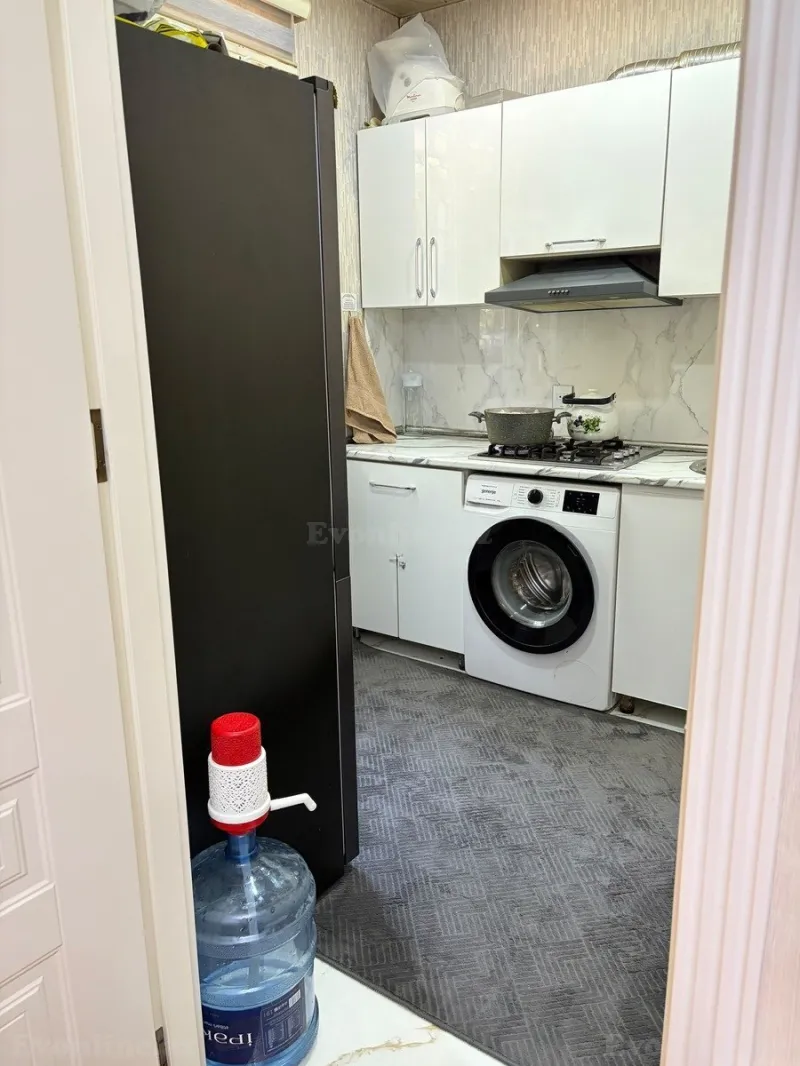 Satılır 2 otaqlı Mənzil Köhnə tikili 55 m² 8 Noyabr m. - şəkil 5