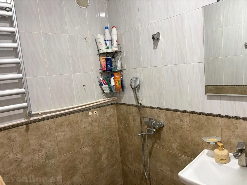 Satılır 2 otaqlı Mənzil Köhnə tikili 55 m² 8 Noyabr m. - şəkil 6