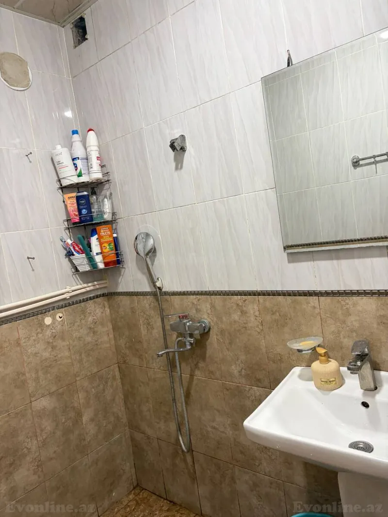 Satılır 2 otaqlı Mənzil Köhnə tikili 55 m² 8 Noyabr m. - şəkil 7