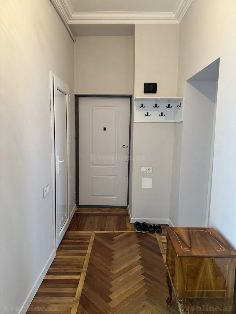 Kirayə verilir 2 otaqlı Mənzil Köhnə tikili 55 m² 28 May m.