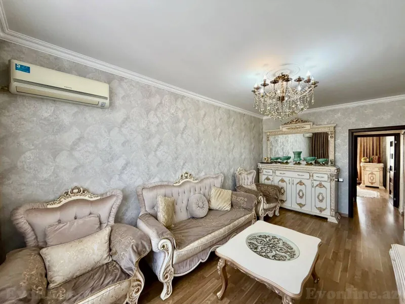 Satılır 5 otaqlı Mənzil Köhnə tikili 120 m² Bakıxanov - şəkil 2
