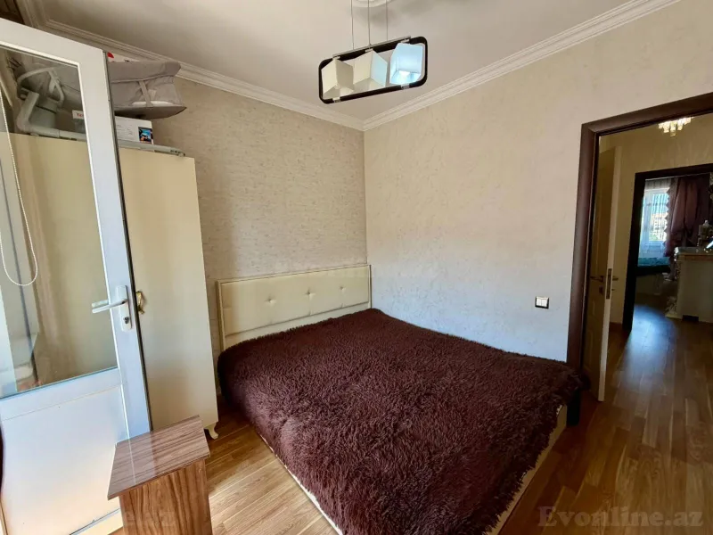 Satılır 5 otaqlı Mənzil Köhnə tikili 120 m² Bakıxanov - şəkil 6