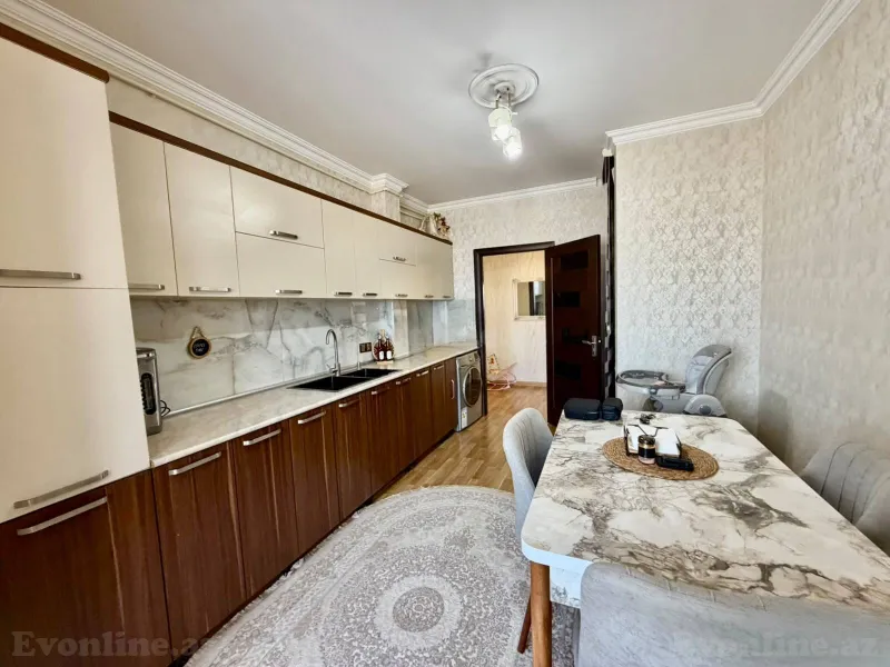 Satılır 5 otaqlı Mənzil Köhnə tikili 120 m² Bakıxanov - şəkil 14
