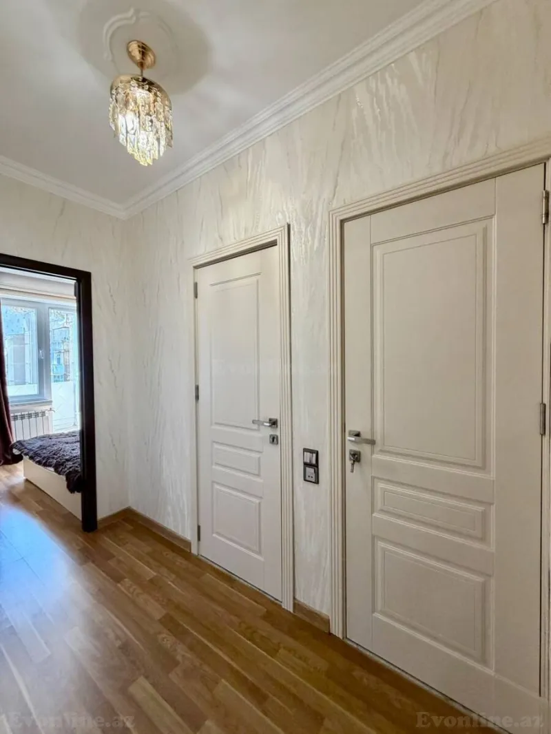 Satılır 5 otaqlı Mənzil Köhnə tikili 120 m² Bakıxanov - şəkil 22