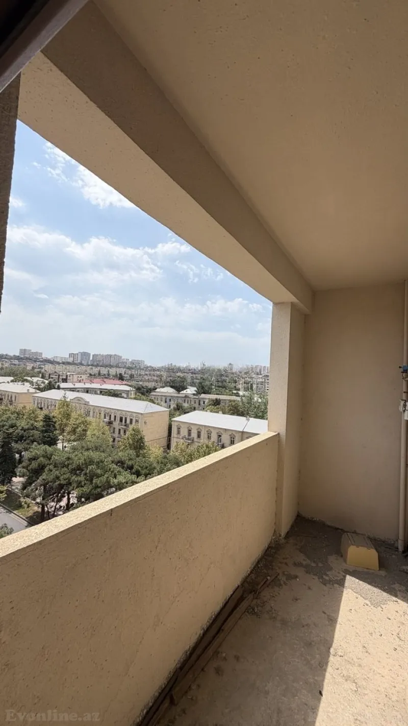 Satılır 3 otaqlı Mənzil Yeni tikili 935 m² Bakıxanov