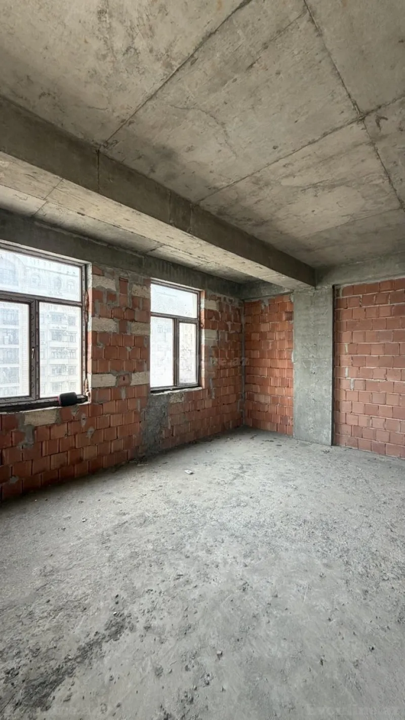 Satılır 3 otaqlı Mənzil Yeni tikili 935 m² Bakıxanov - şəkil 2