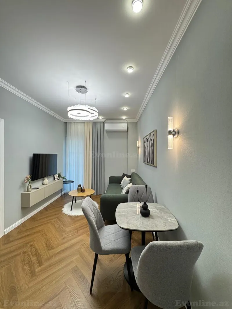 Satılır 2 otaqlı Mənzil Köhnə tikili 45 m² Nəsimi r. - şəkil 2