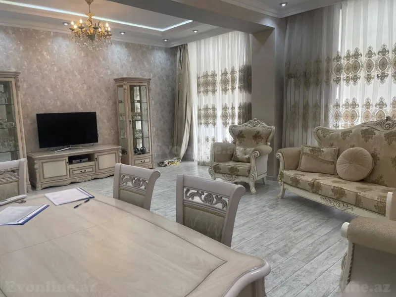 Kirayə verilir 3 otaqlı Mənzil Yeni tikili 120 m² Ağ şəhər