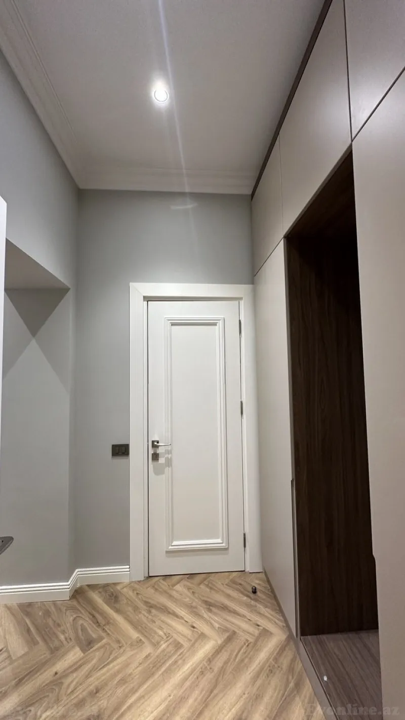 Satılır 4 otaqlı Mənzil Yeni tikili 242 m² 28 May m. - şəkil 18