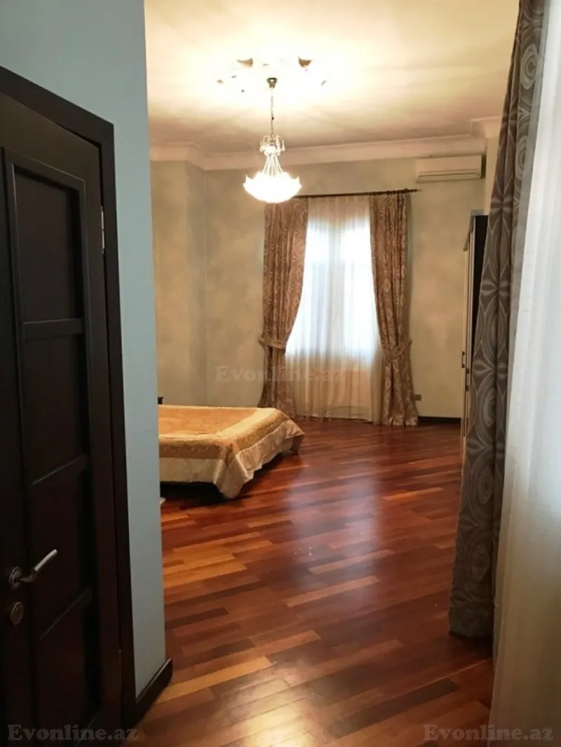 Satılır 3 otaqlı Mənzil Köhnə tikili 144 m² Səbail r. - şəkil 3