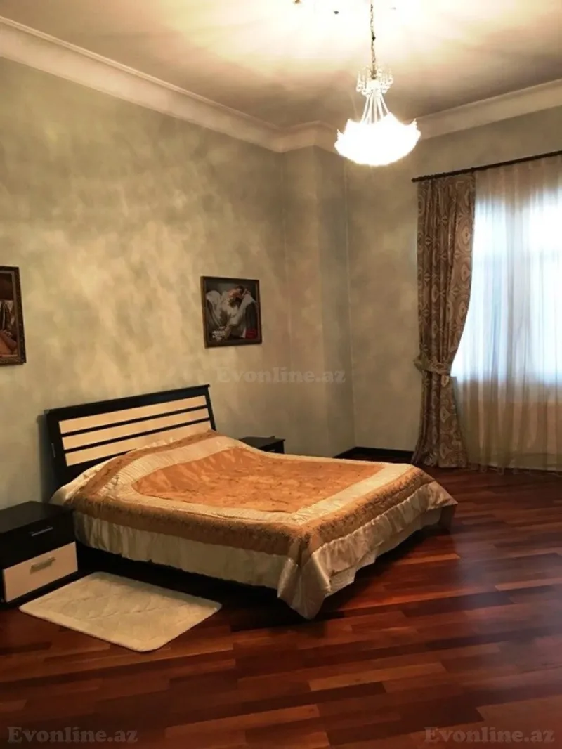 Satılır 3 otaqlı Mənzil Köhnə tikili 144 m² Səbail r. - şəkil 11