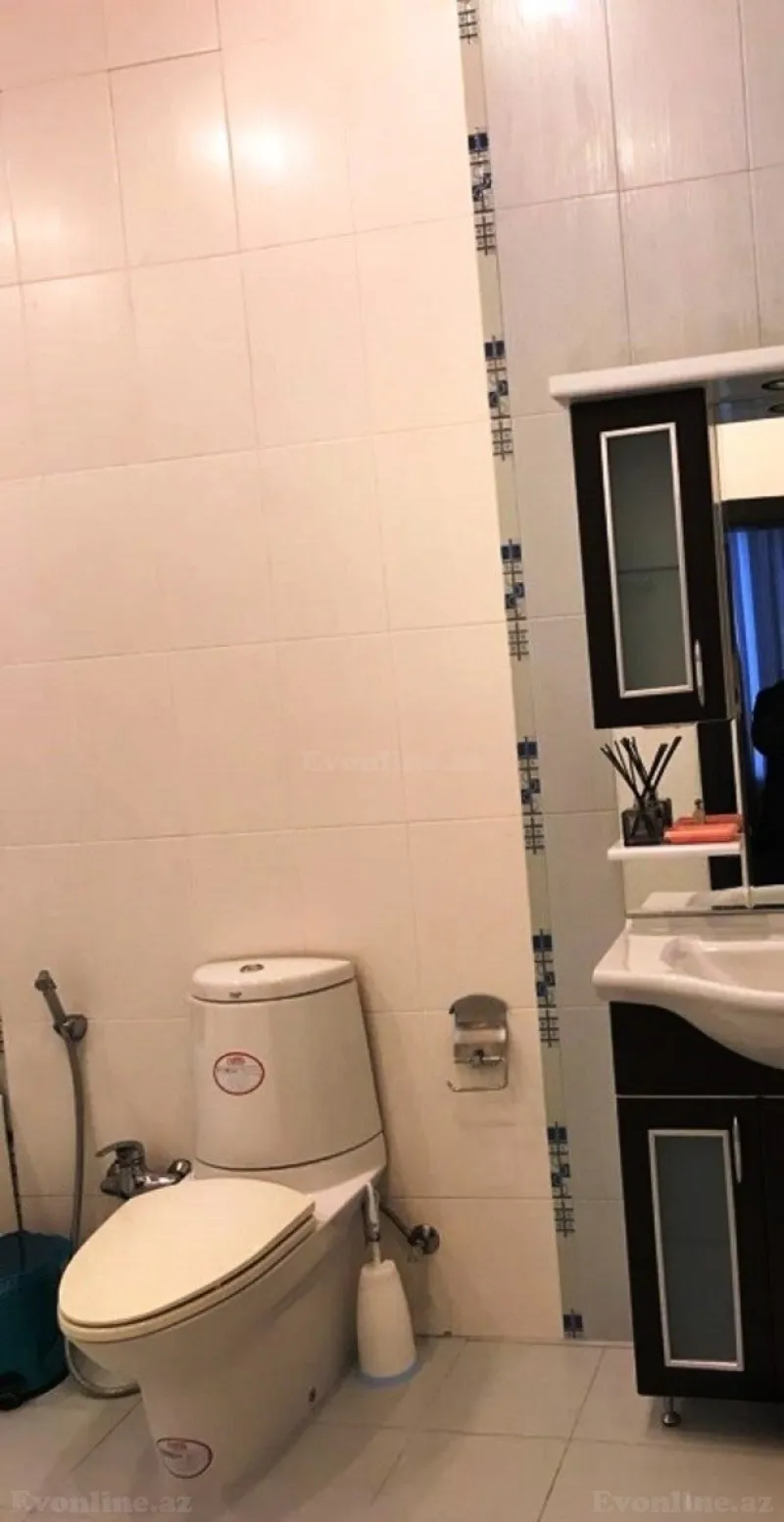 Satılır 3 otaqlı Mənzil Köhnə tikili 144 m² Səbail r. - şəkil 15