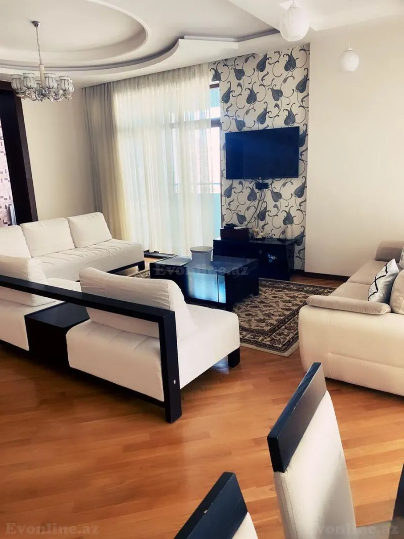 Kirayə verilir 3 otaqlı Mənzil Yeni tikili 191 m² Xətai r.