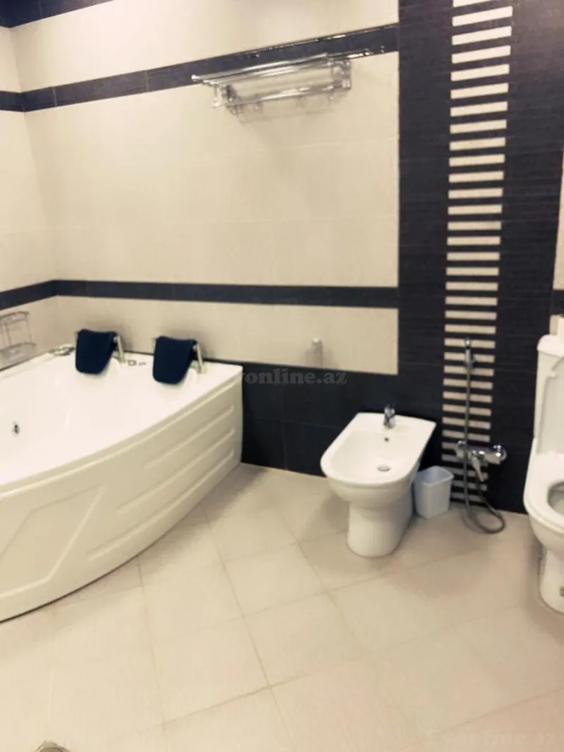 Kirayə verilir 3 otaqlı Mənzil Yeni tikili 191 m² Xətai r. - şəkil 6