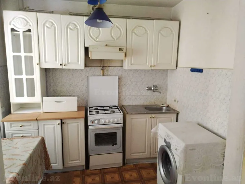 Kirayə verilir 1 otaqlı Mənzil Köhnə tikili 36 m² Elmlər Akademiyası m. - şəkil 2
