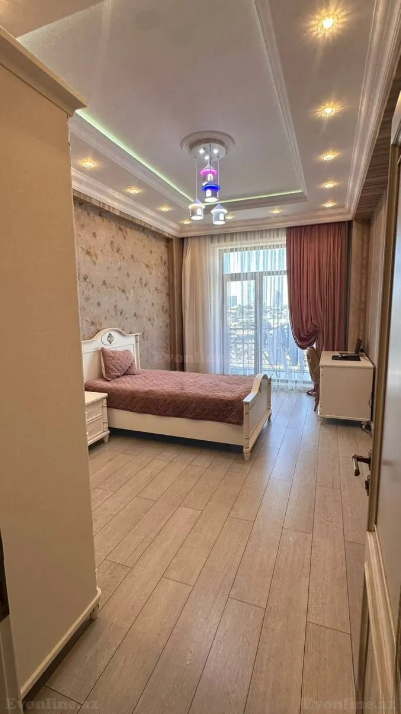 Kirayə verilir 4 otaqlı Mənzil Yeni tikili 180 m² Xətai r. - şəkil 8