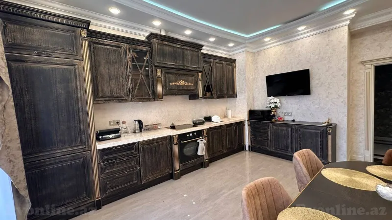 Kirayə verilir 4 otaqlı Mənzil Yeni tikili 180 m² Xətai r. - şəkil 19