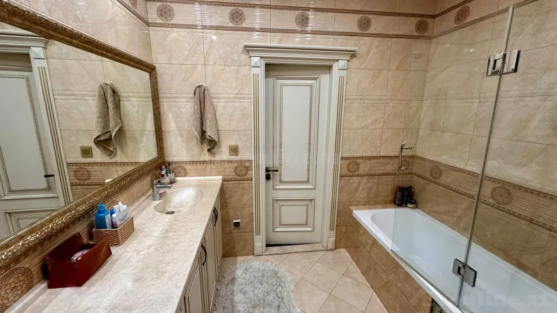 Kirayə verilir 4 otaqlı Mənzil Yeni tikili 180 m² Xətai r. - şəkil 25