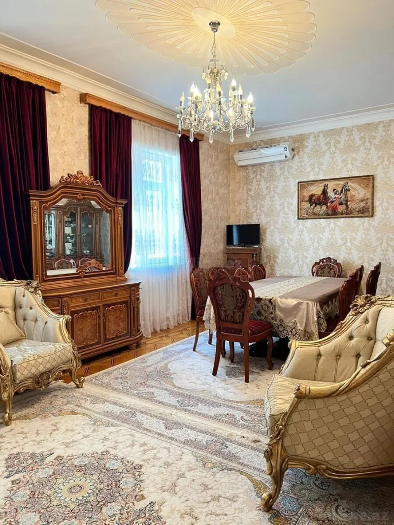 Satılır 9 otaqlı Həyət evi 321 m² 6-cı mikrorayon - şəkil 3