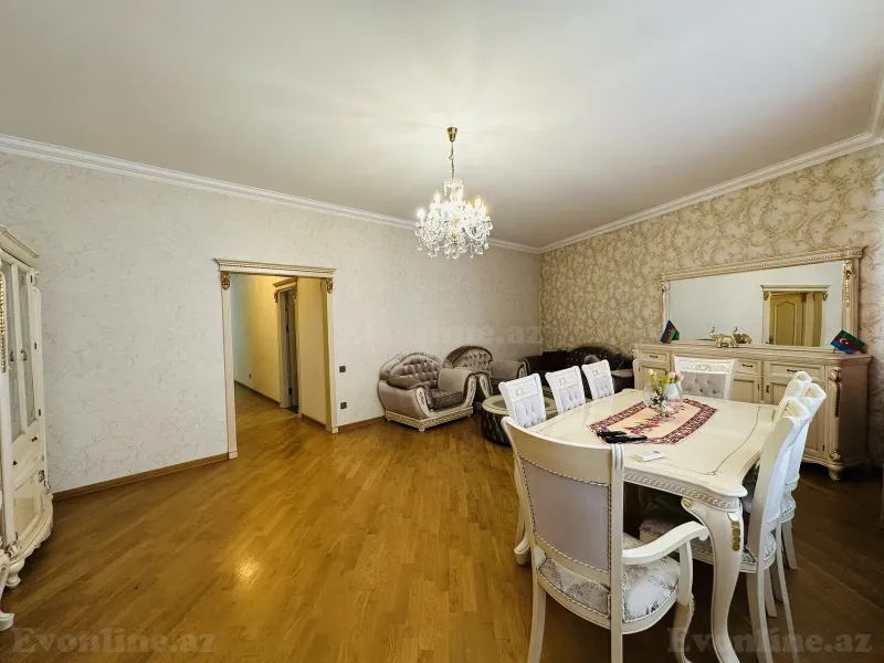 Satılır 3 otaqlı Mənzil Yeni tikili 135 m² Elmlər Akademiyası m. - şəkil 2