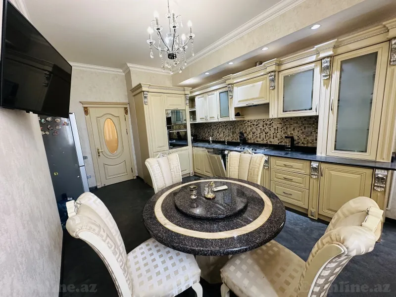 Satılır 3 otaqlı Mənzil Yeni tikili 135 m² Elmlər Akademiyası m. - şəkil 16