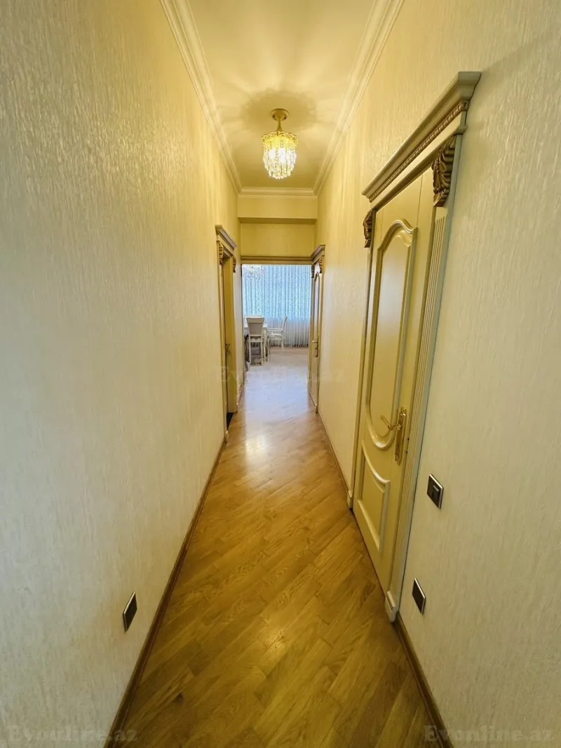 Satılır 3 otaqlı Mənzil Yeni tikili 135 m² Elmlər Akademiyası m. - şəkil 17